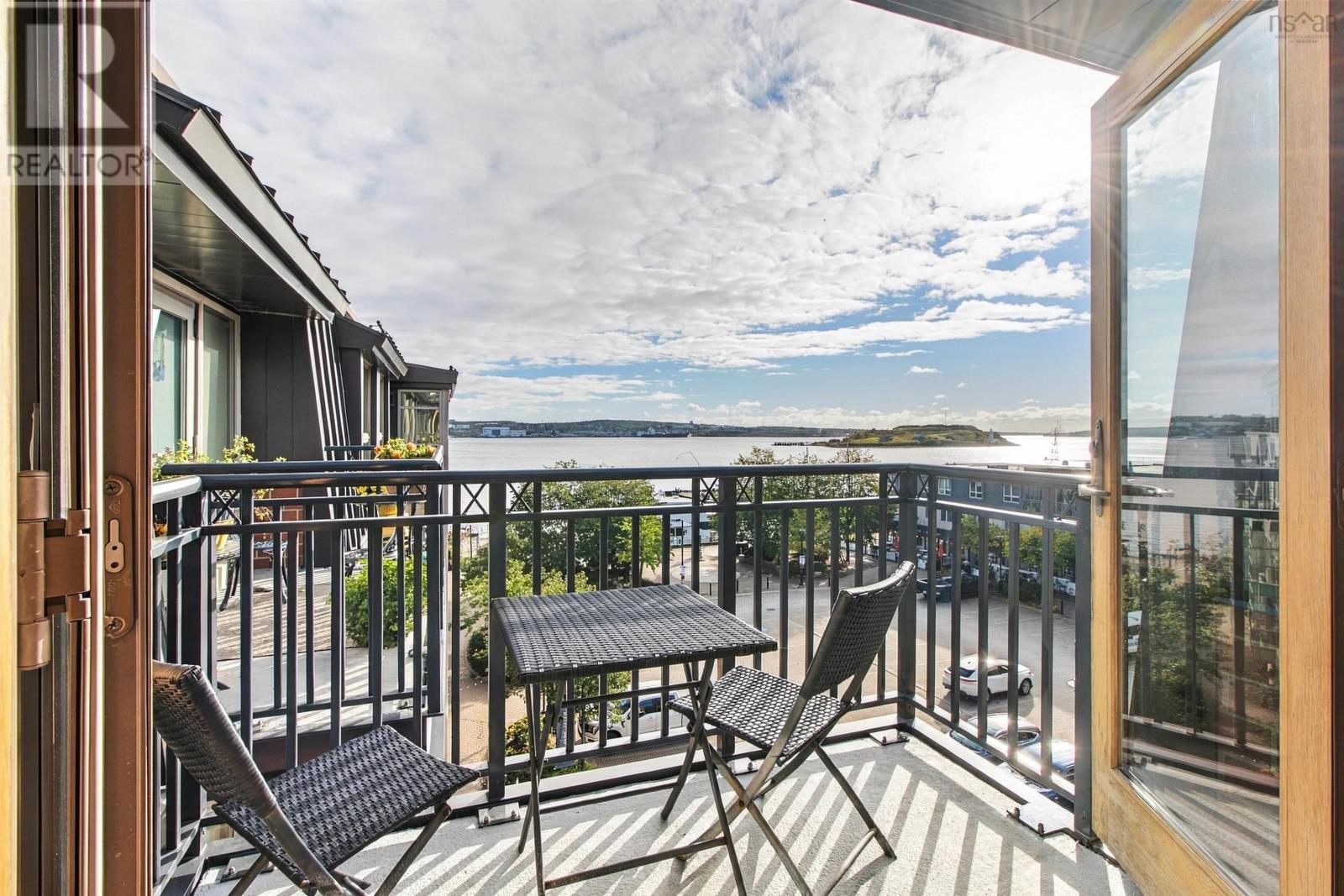526 1477 Lower Water Street Property Photo 3