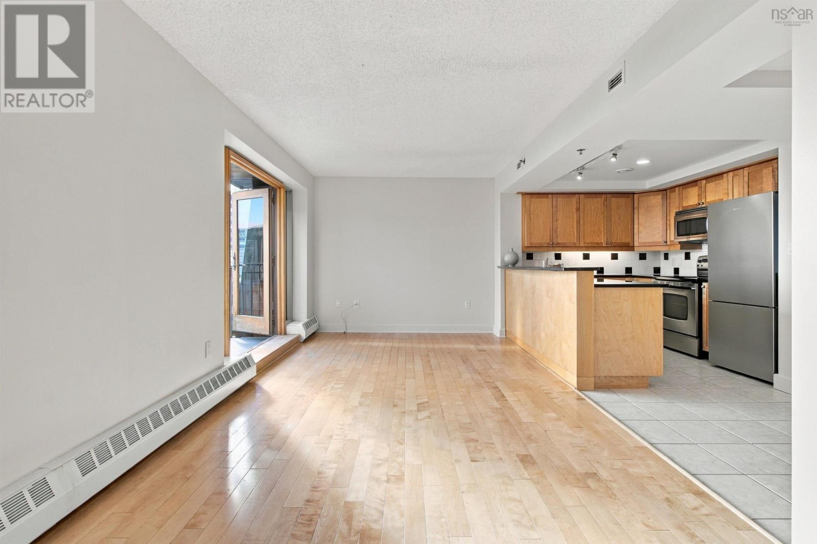 526 1477 Lower Water Street Property Photo 7