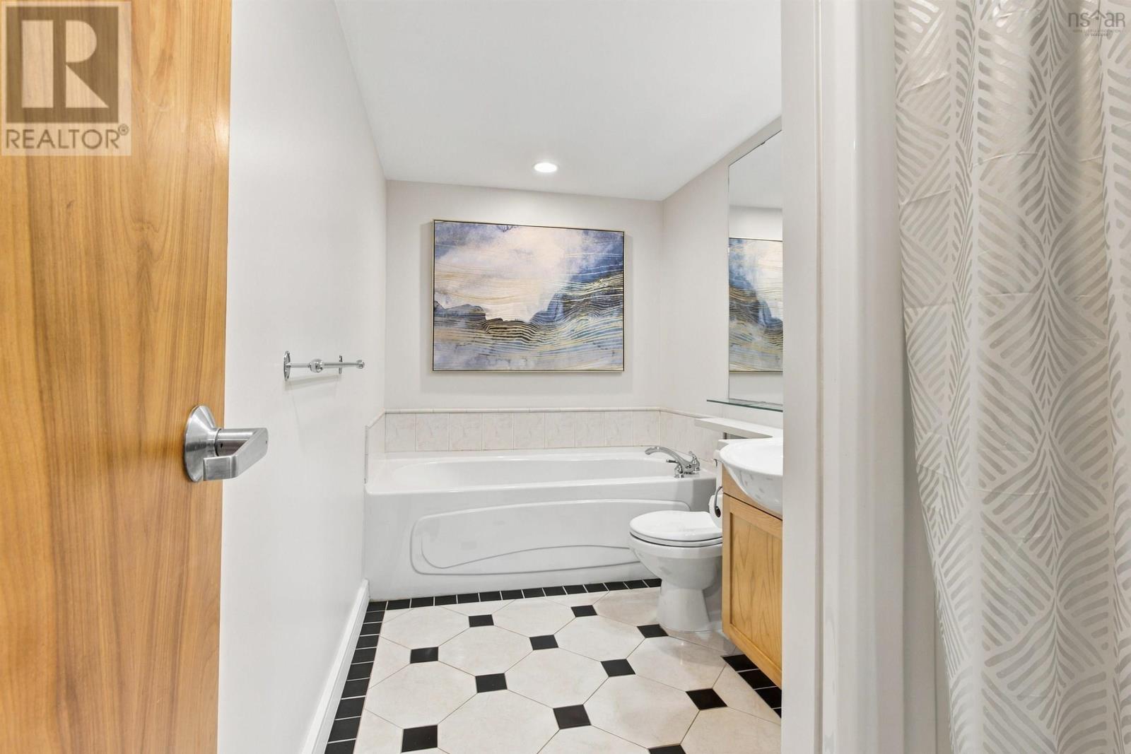 526 1477 Lower Water Street Property Photo 16