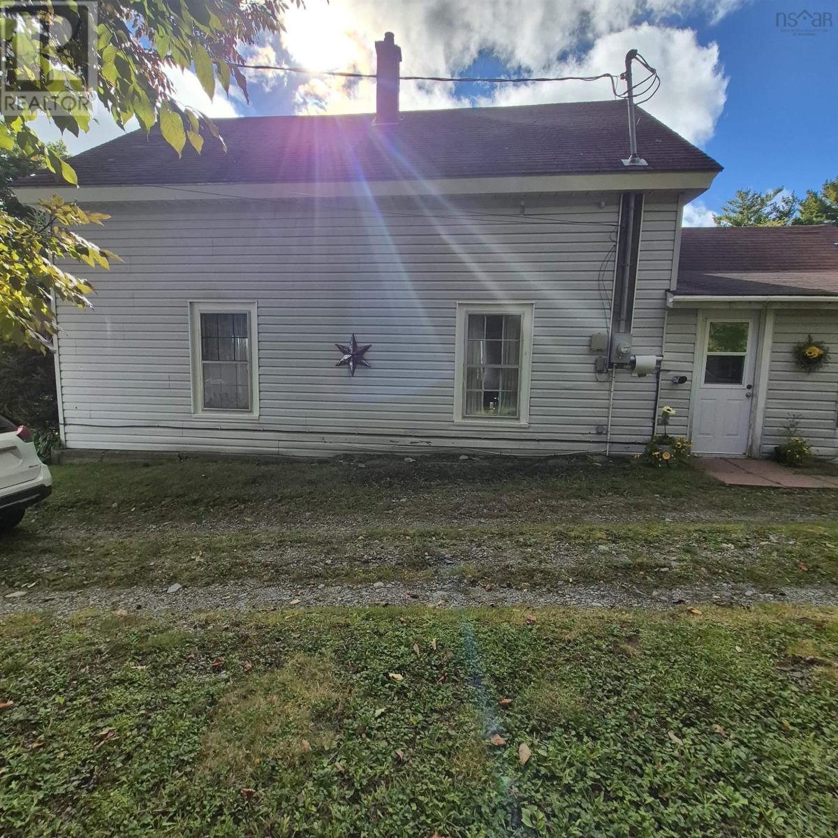 9794 Highway 8 Property Photo 4