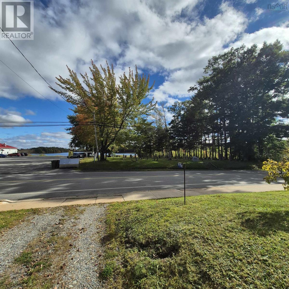 9794 Highway 8 Property Photo 6