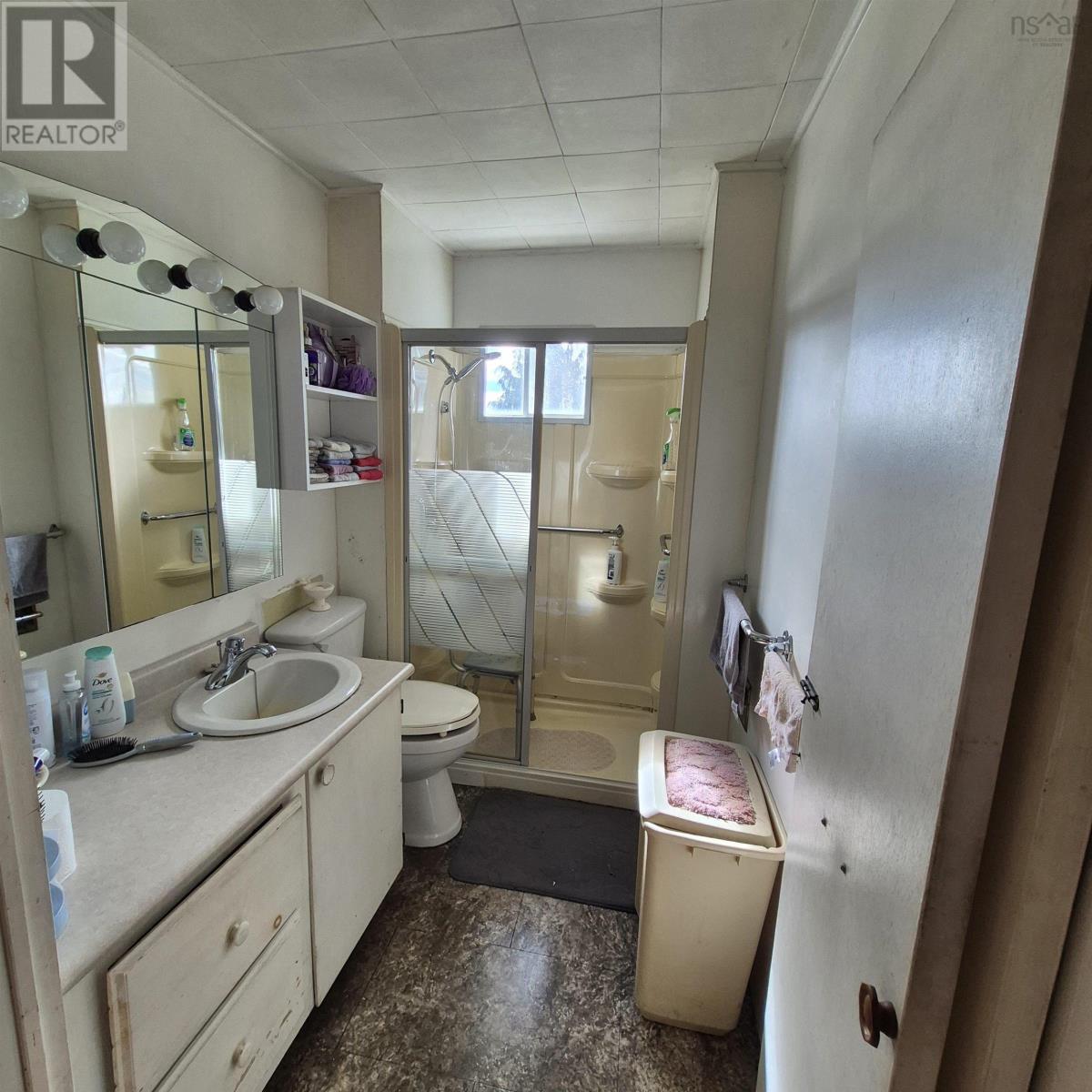 9794 Highway 8 Property Photo 15