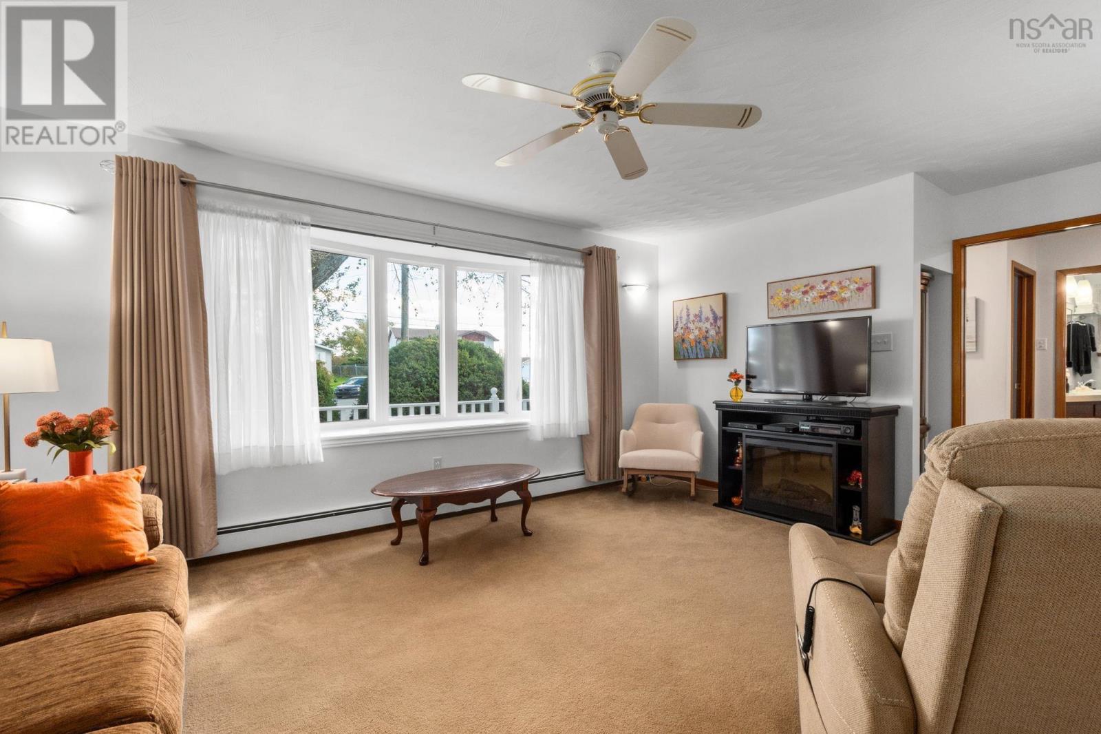 21 Lanarkshire Court Property Photo 6