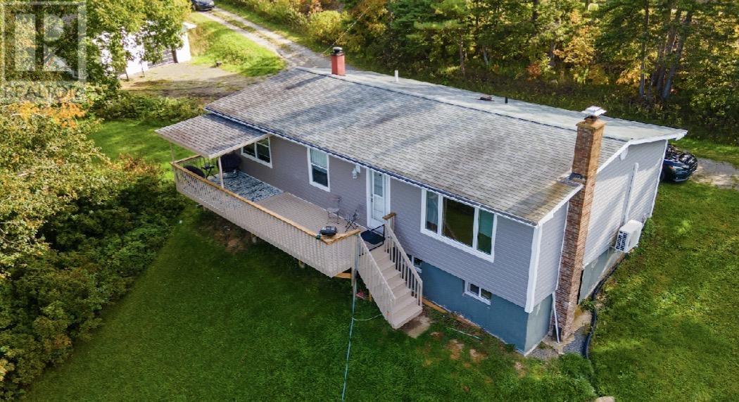 9512 East Bay Highway Property Photo 2