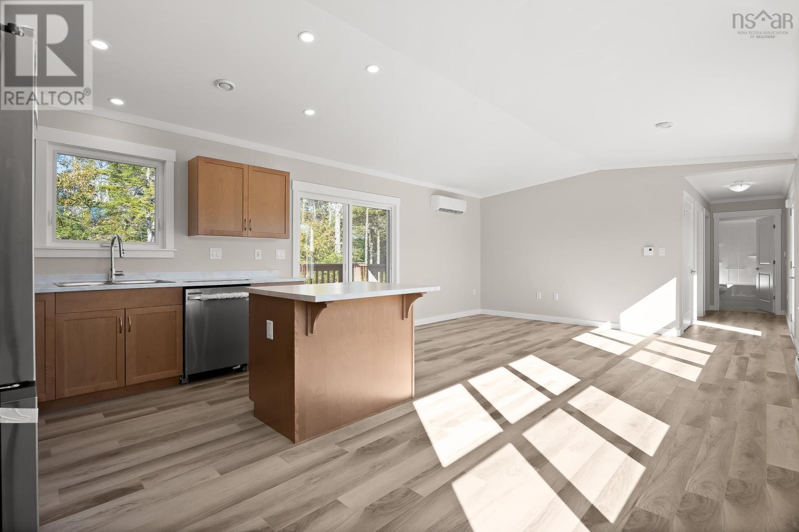 420 Cross Road Property Photo 10