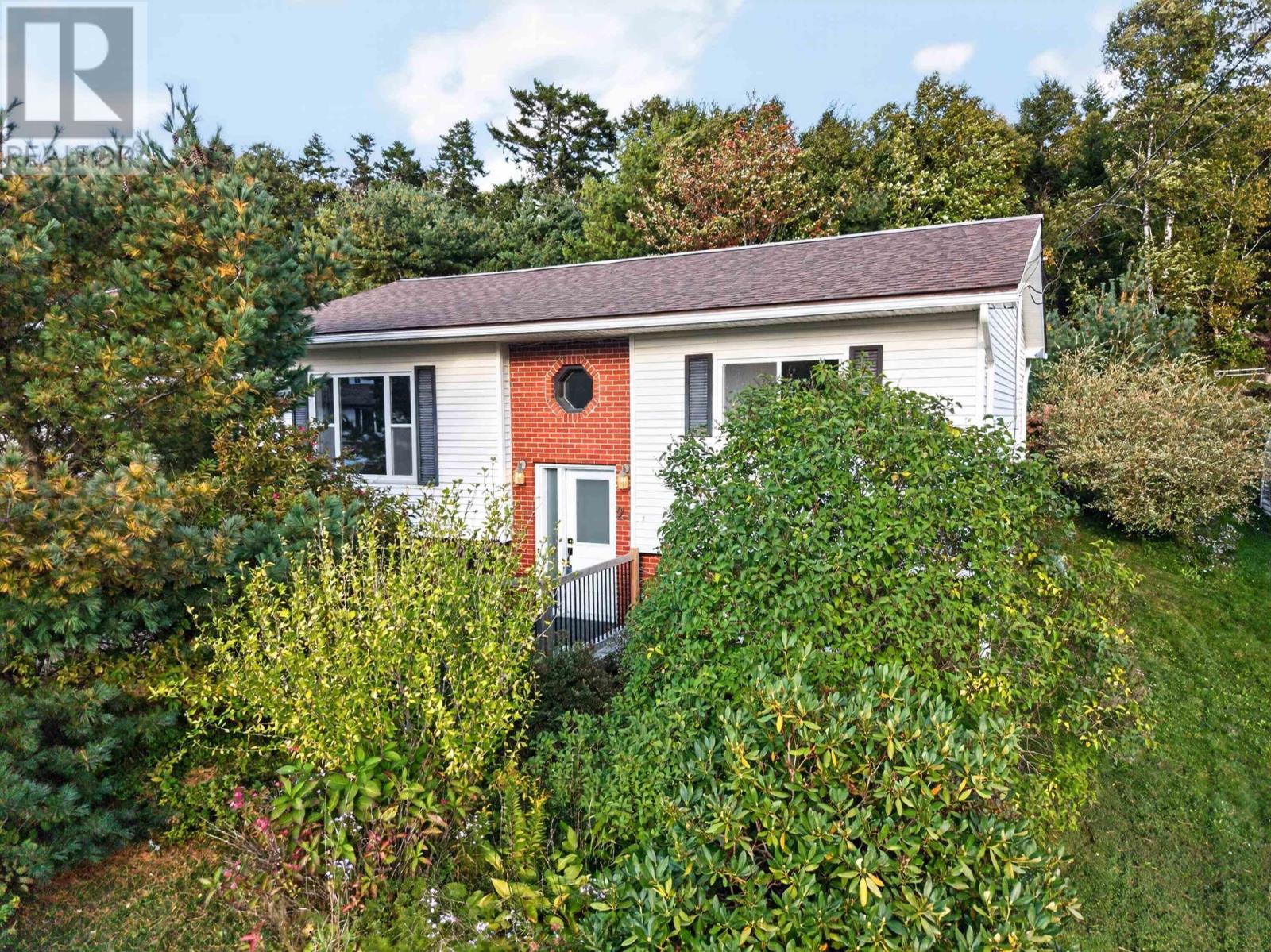 29 Roslyn Drive