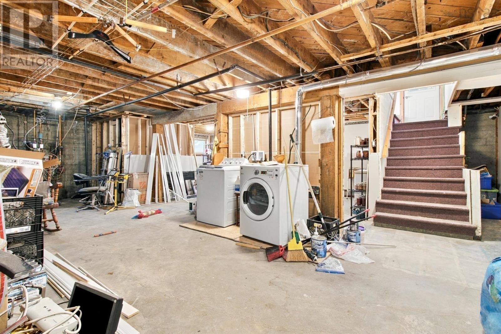 8 Edward Laurie Drive Property Photo 28
