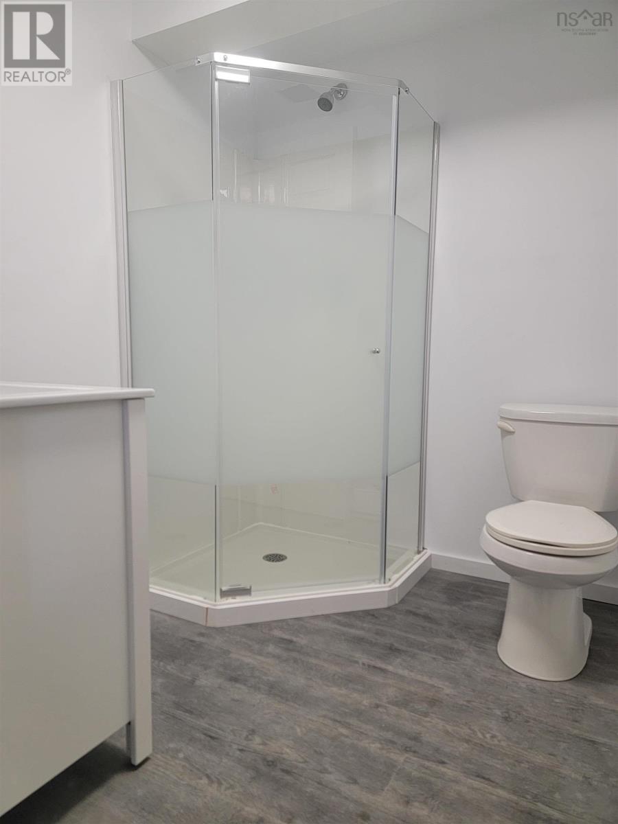 8 Edward Laurie Drive Property Photo 32