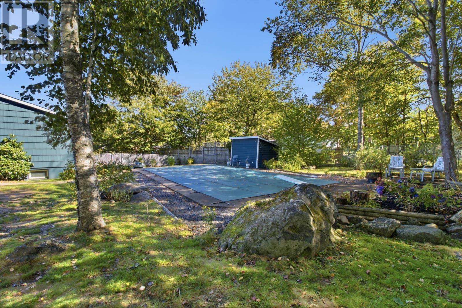 8 Edward Laurie Drive Property Photo 35