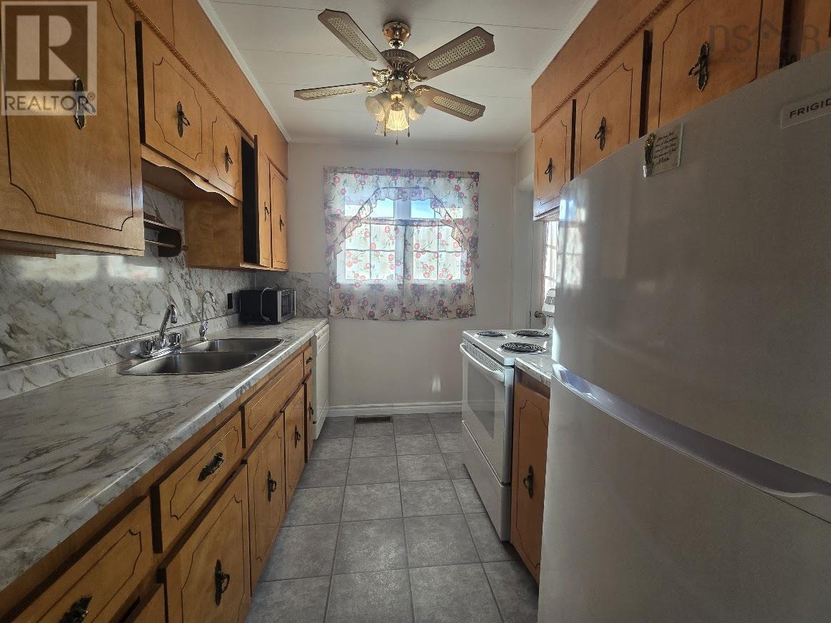 383 - 393 Welsford Street Property Photo 4