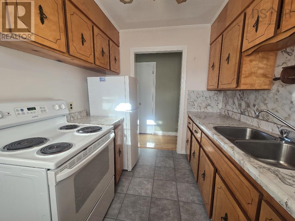 383 - 393 Welsford Street Property Photo 5