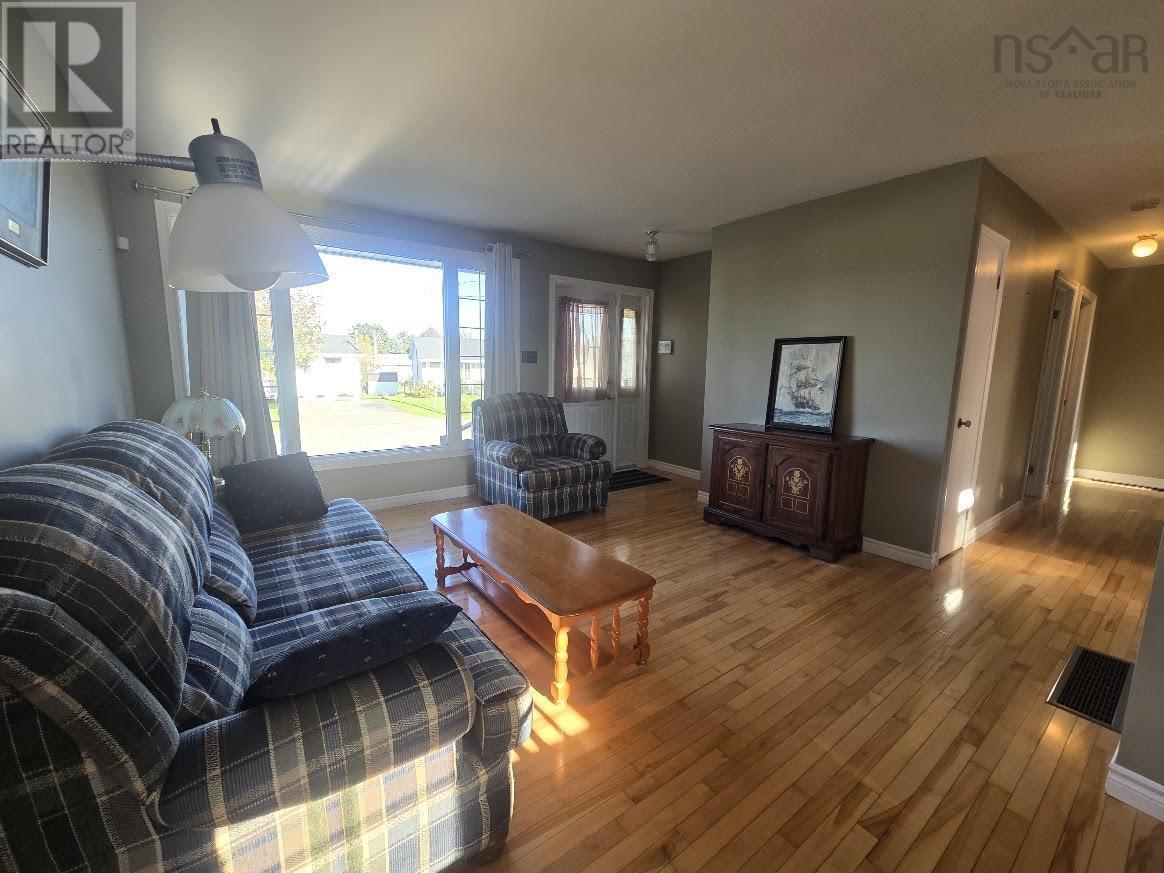 383 - 393 Welsford Street Property Photo 6