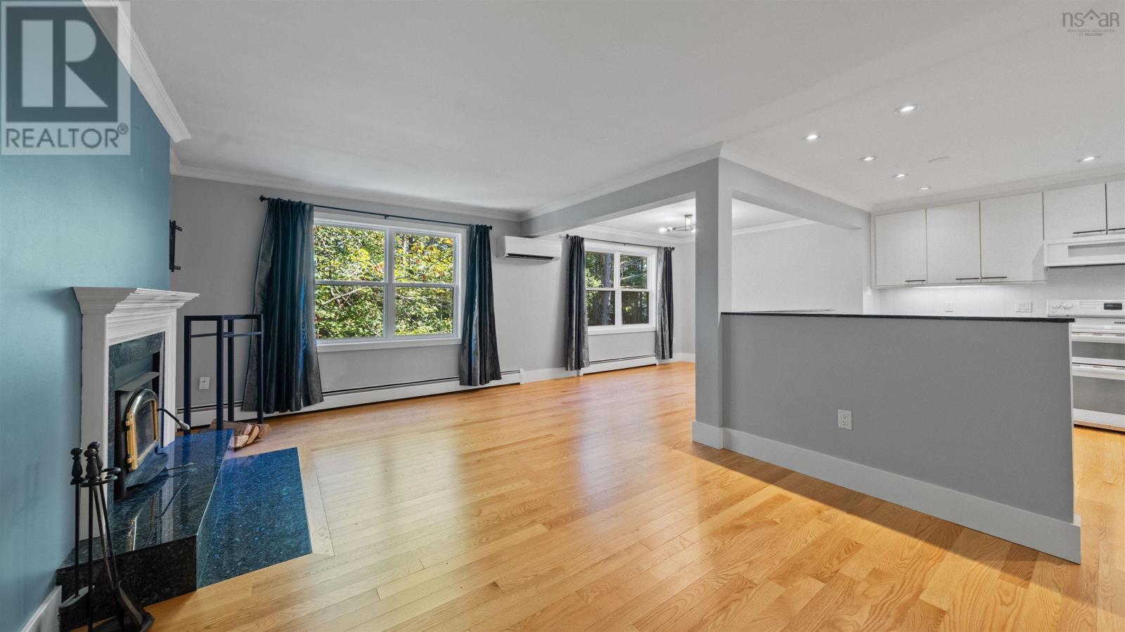 40 Walden Place Property Photo 7