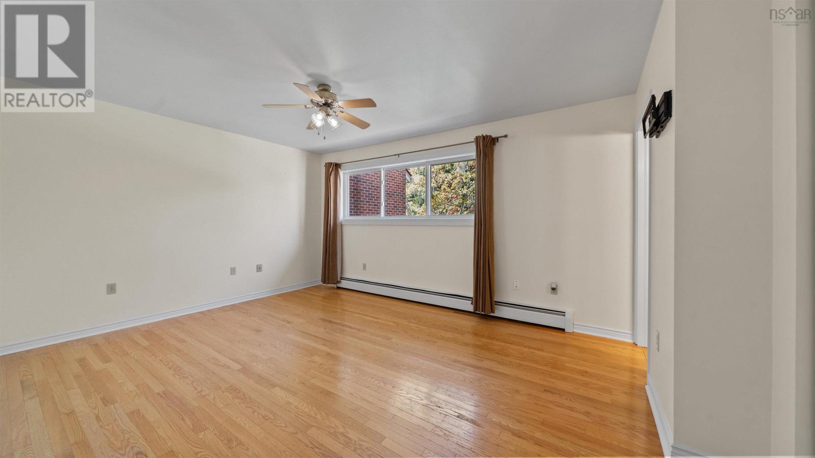 40 Walden Place Property Photo 18