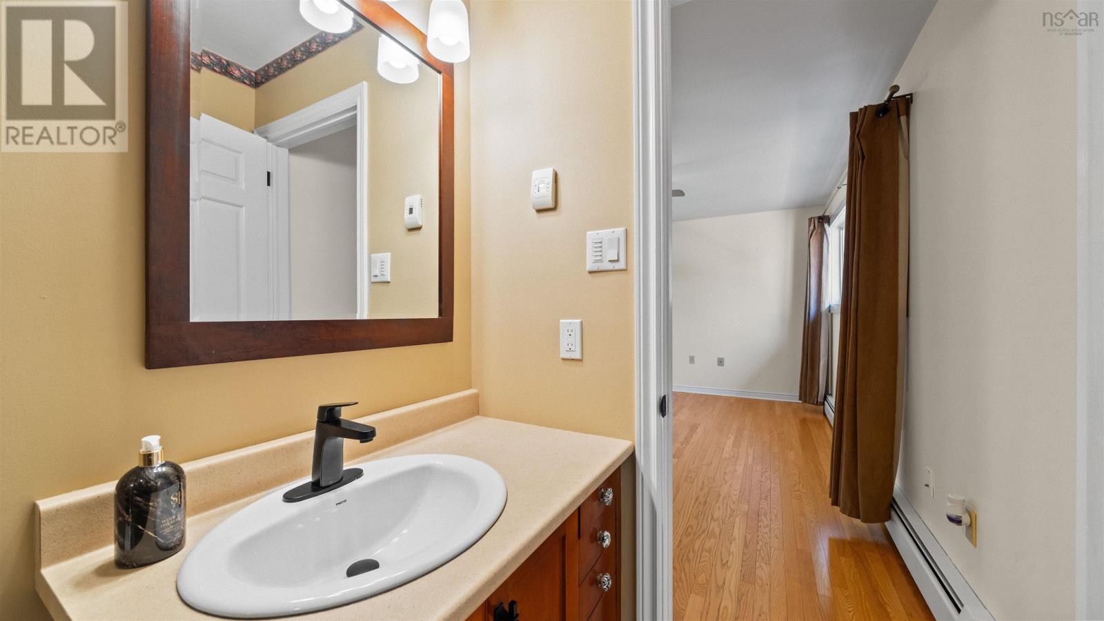 40 Walden Place Property Photo 26