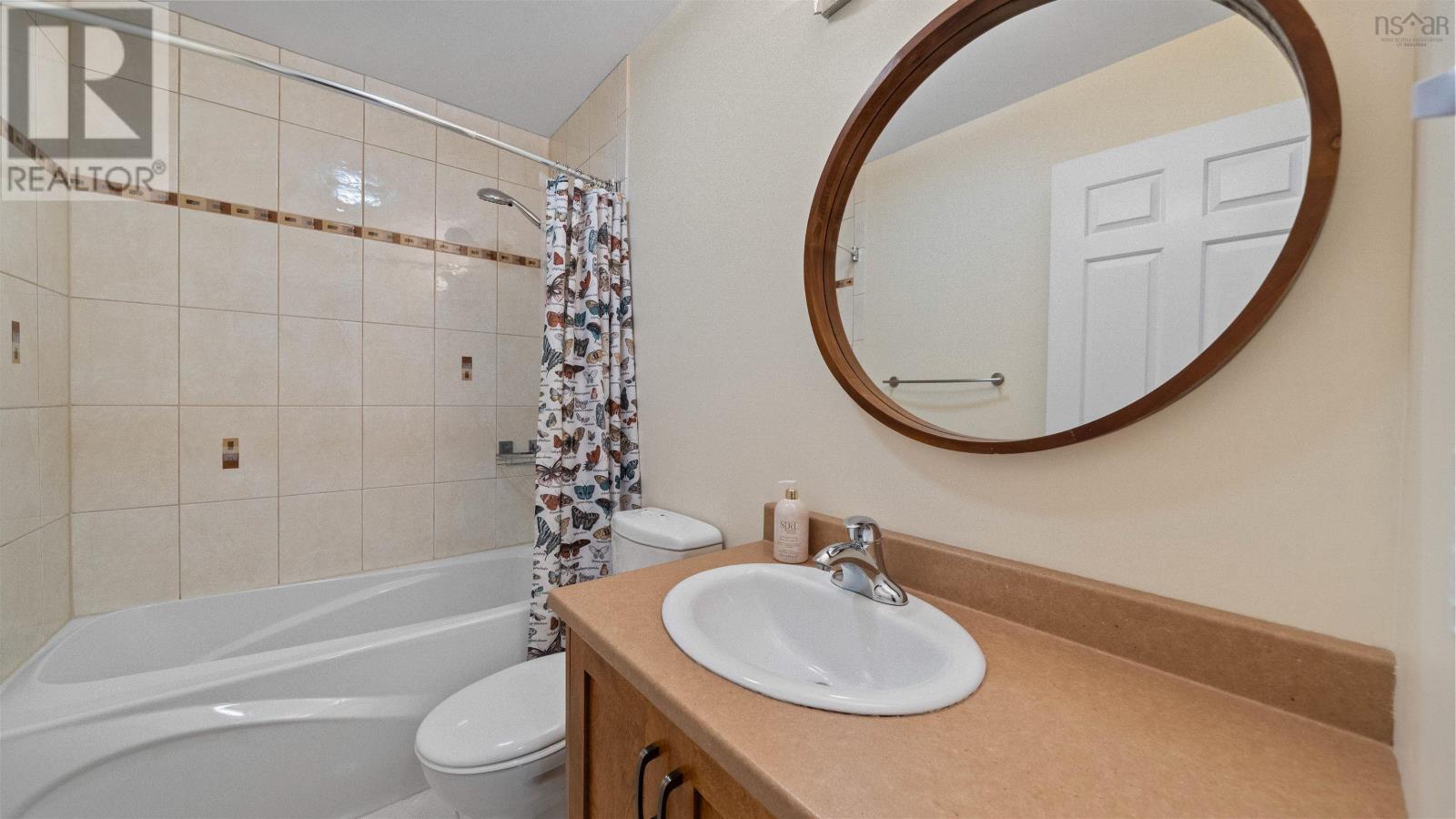 40 Walden Place Property Photo 31