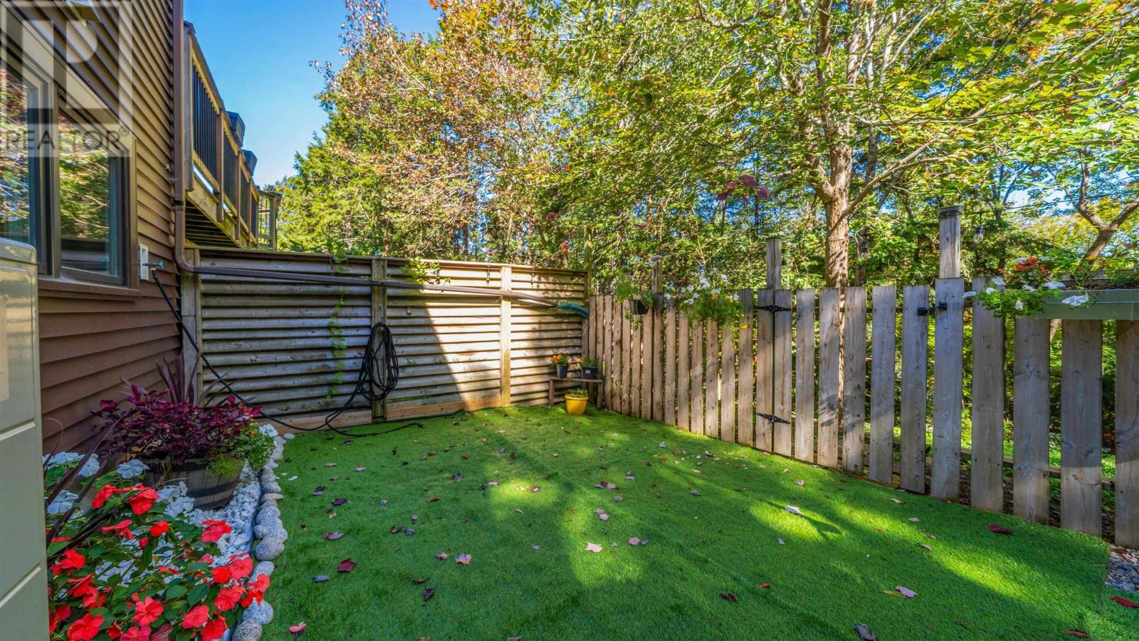 40 Walden Place Property Photo 48