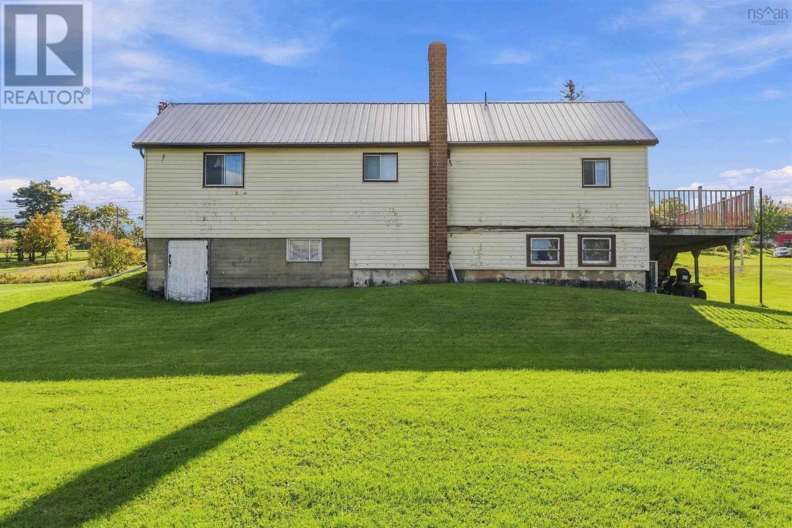13631 Highway 1 Property Photo 5