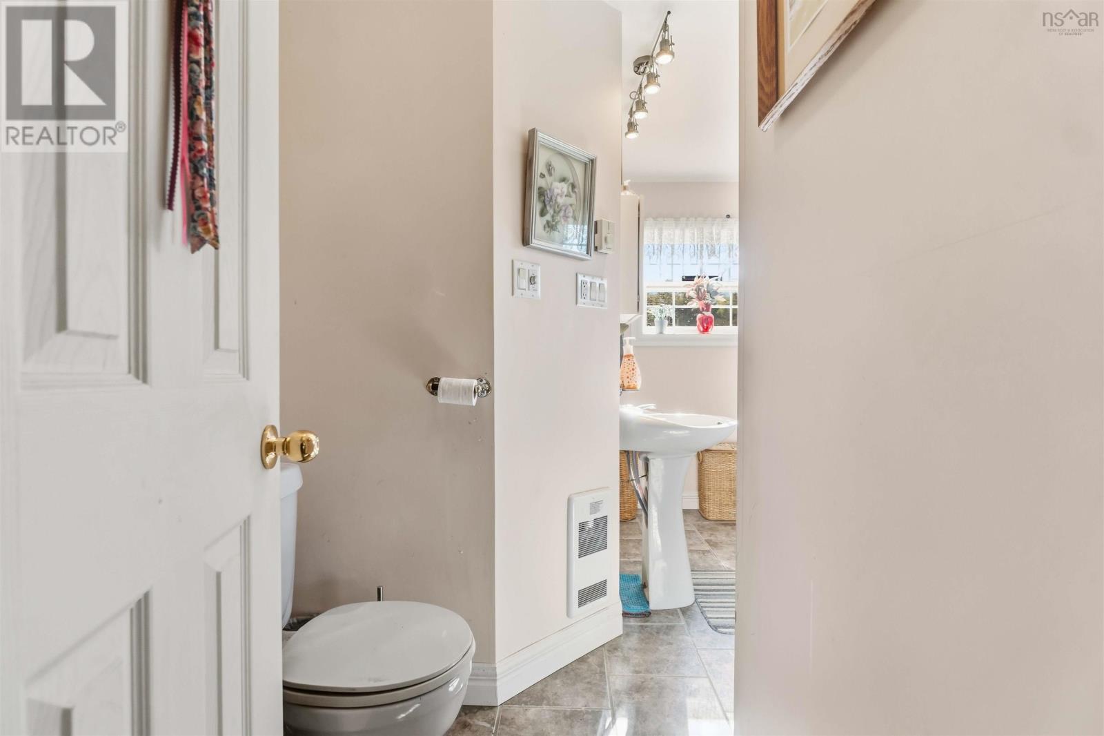 13631 Highway 1 Property Photo 18