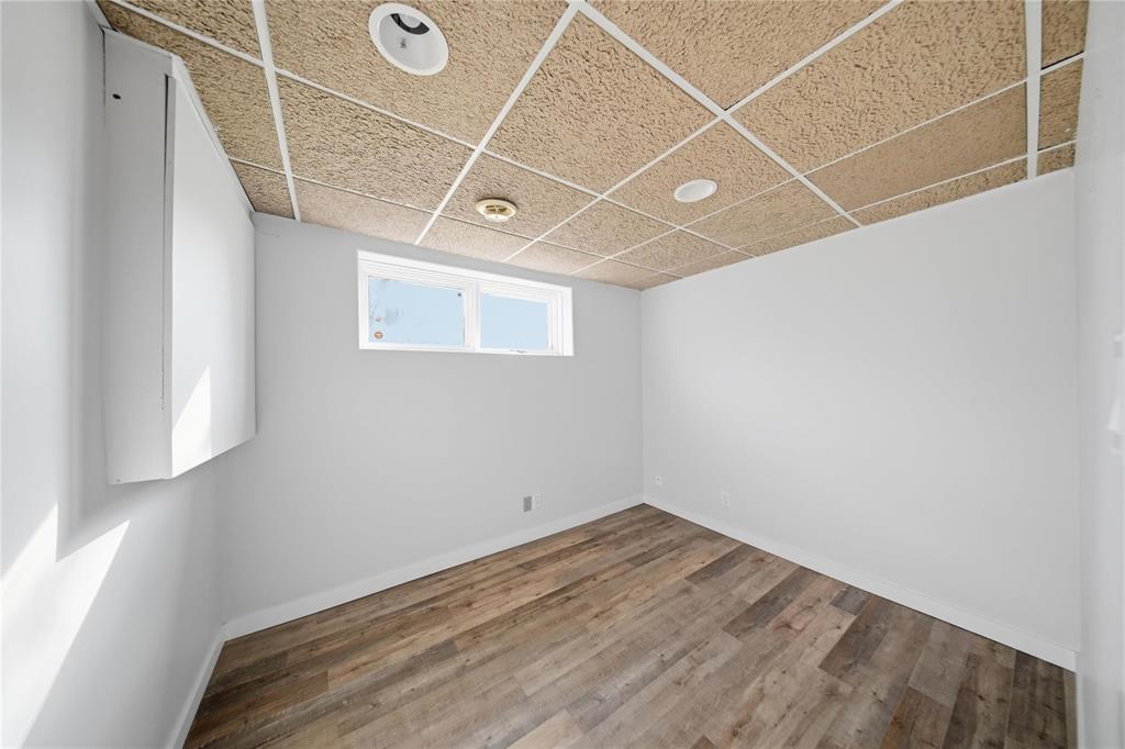 87 Petriw Bay Property Photo 18