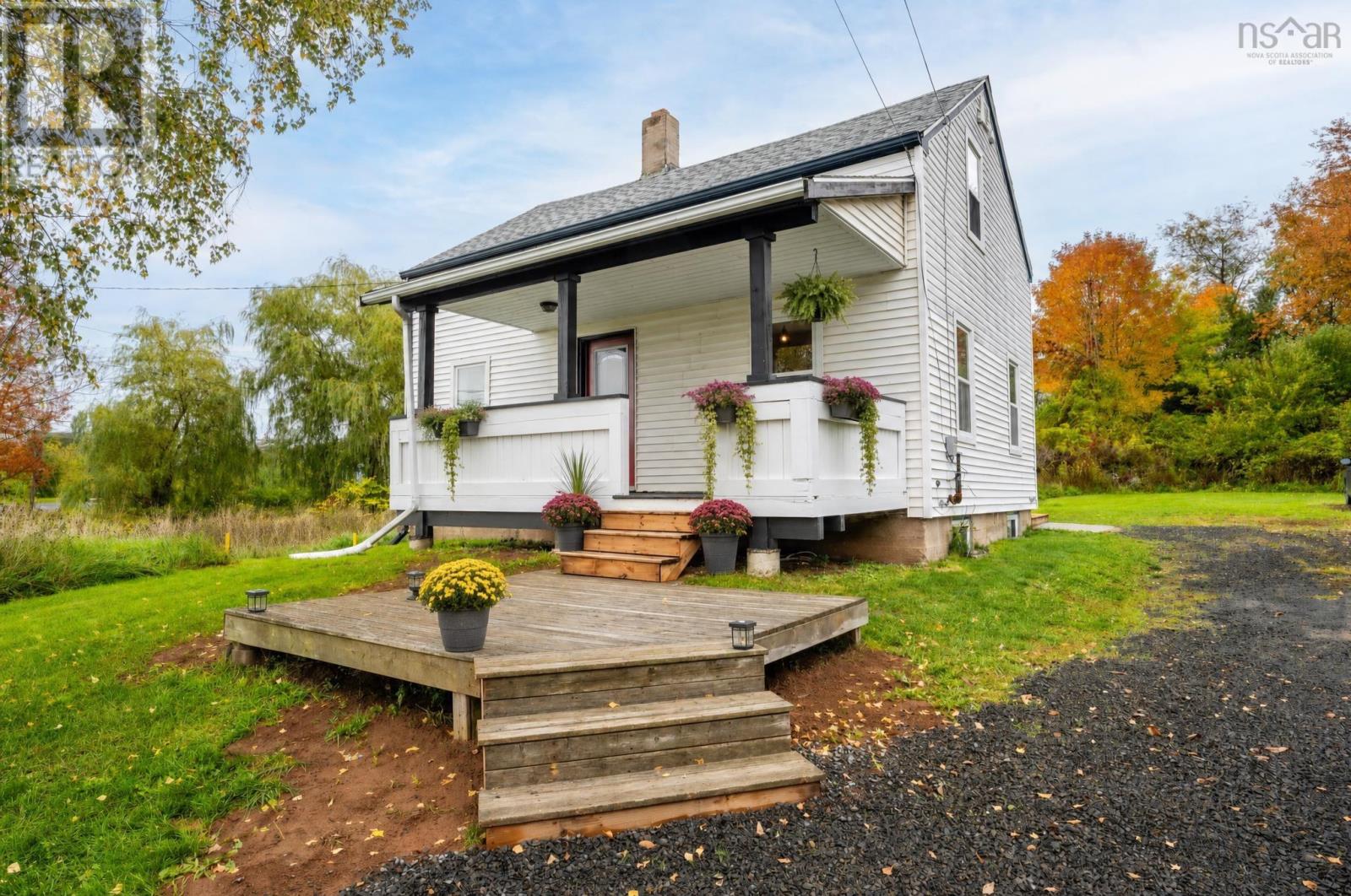 324 Wentworth Road Property Photo 2