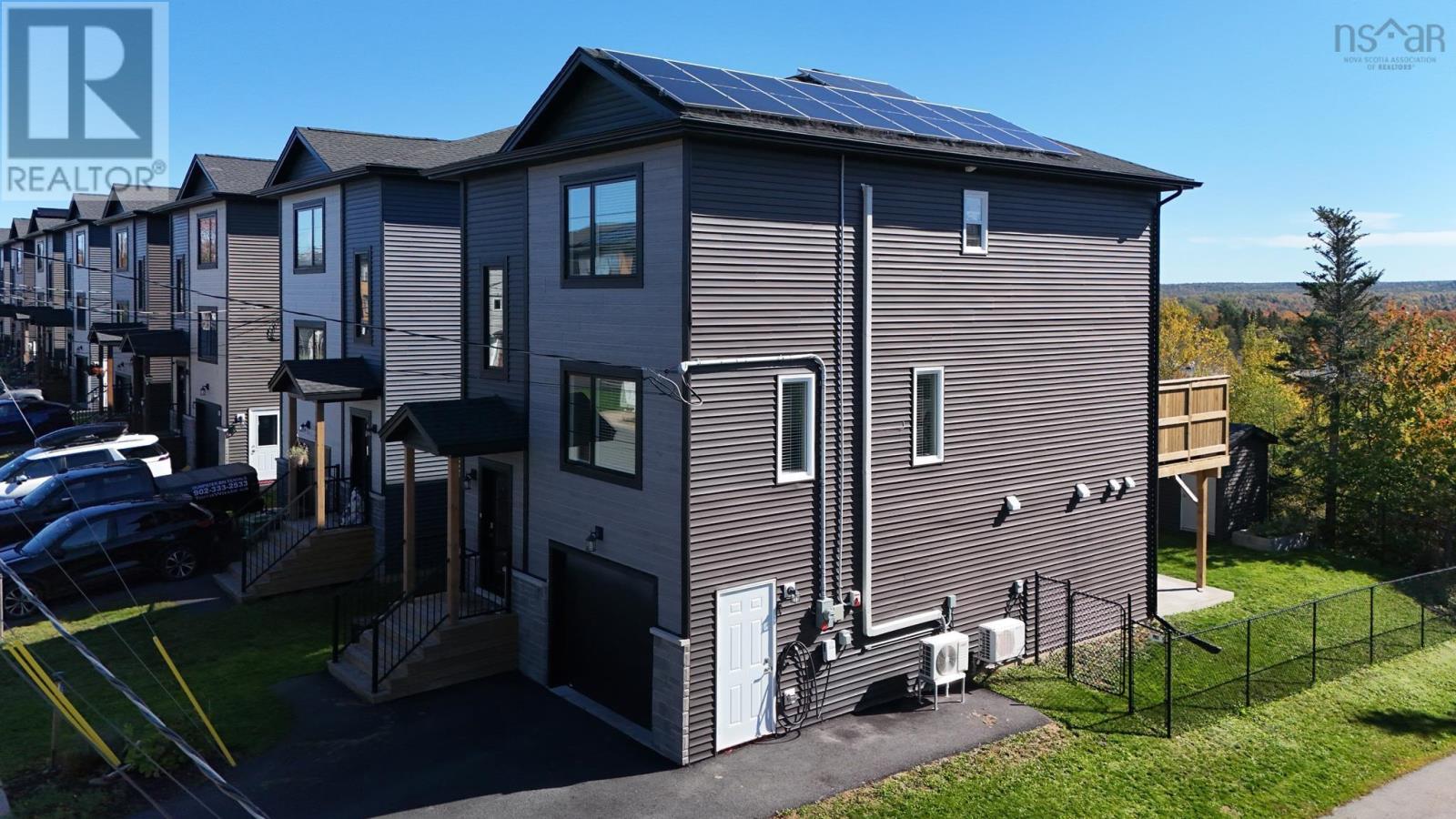 16 Sam Crescent Property Photo 1