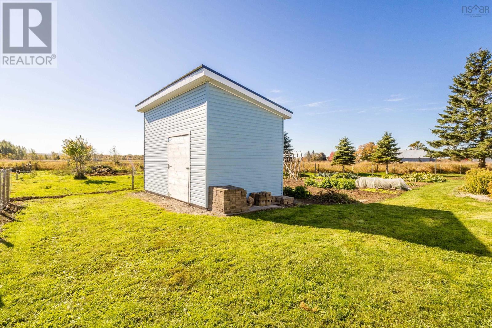 46 Parker Condon Road Property Photo 13