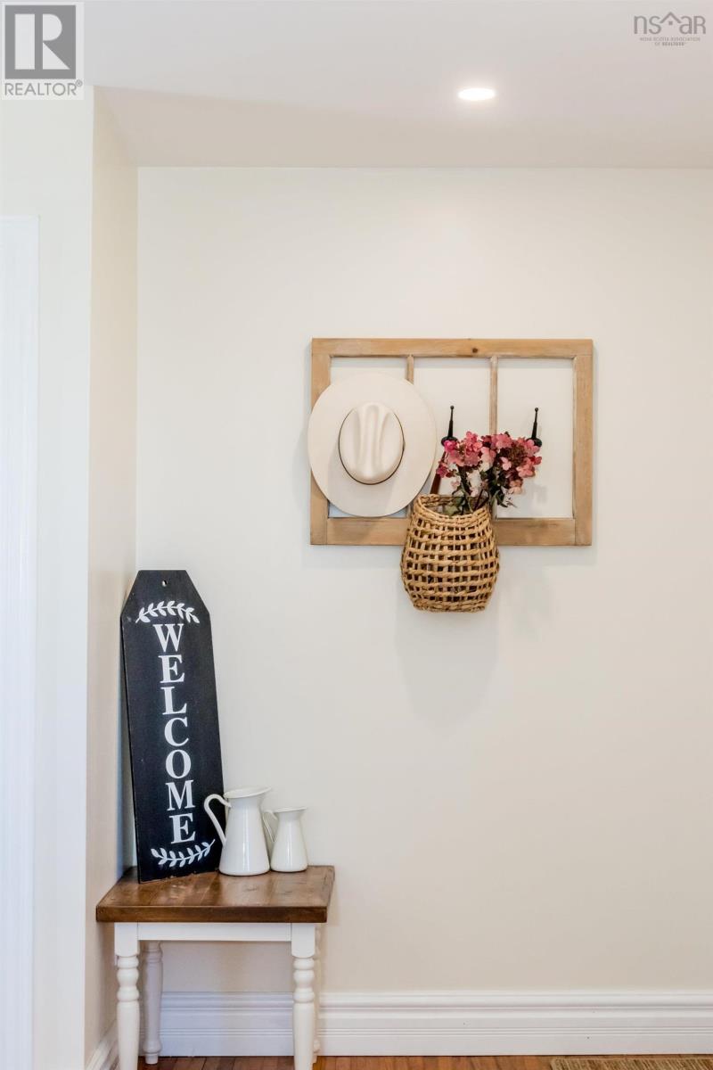46 Parker Condon Road Property Photo 16