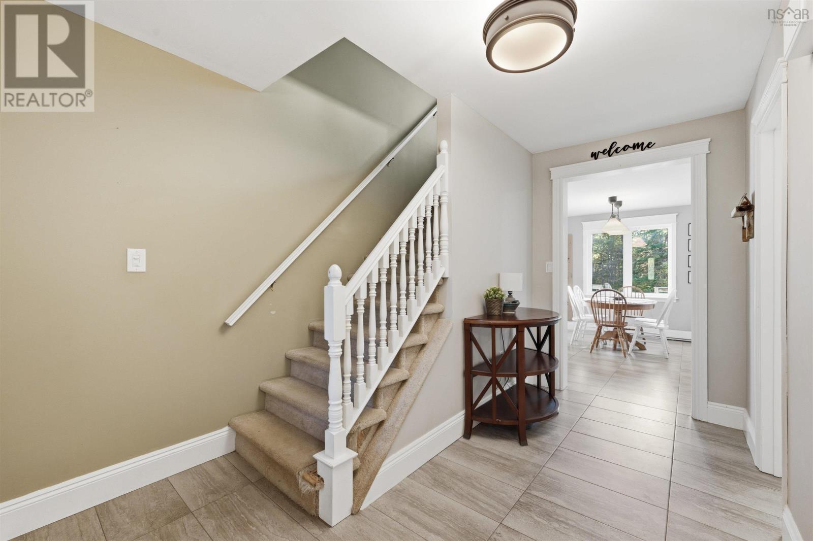 18 Sandstone Ave Property Photo 5