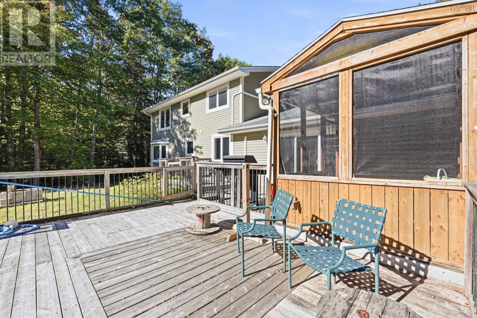 18 Sandstone Ave Property Photo 41