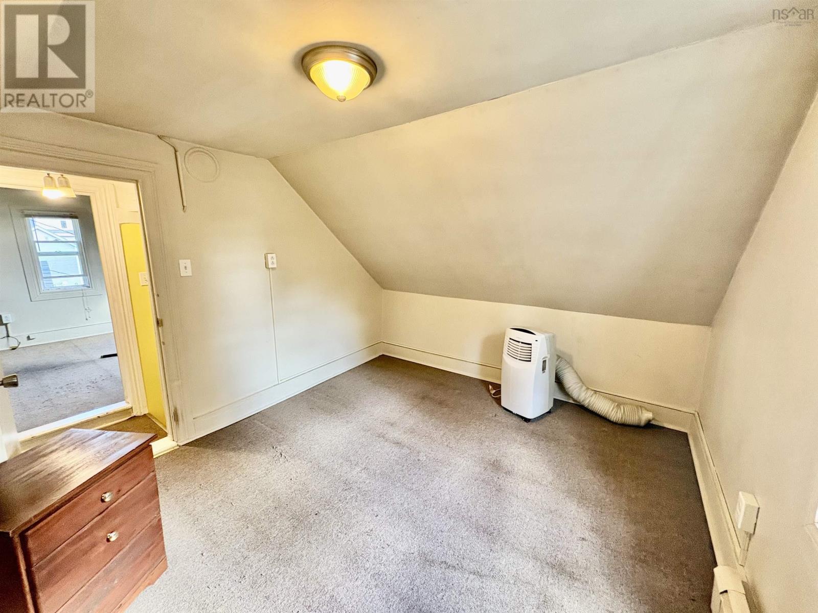 77 High Street Property Photo 7