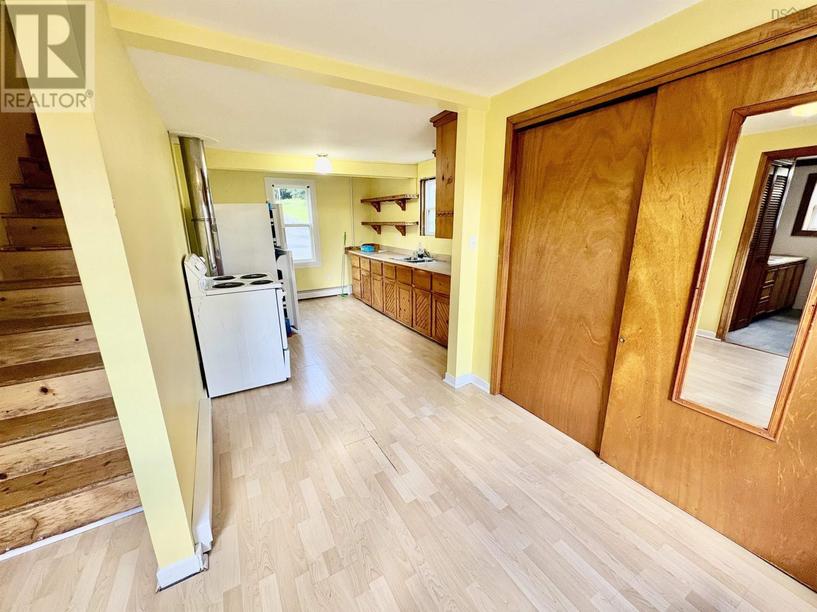 77 High Street Property Photo 13