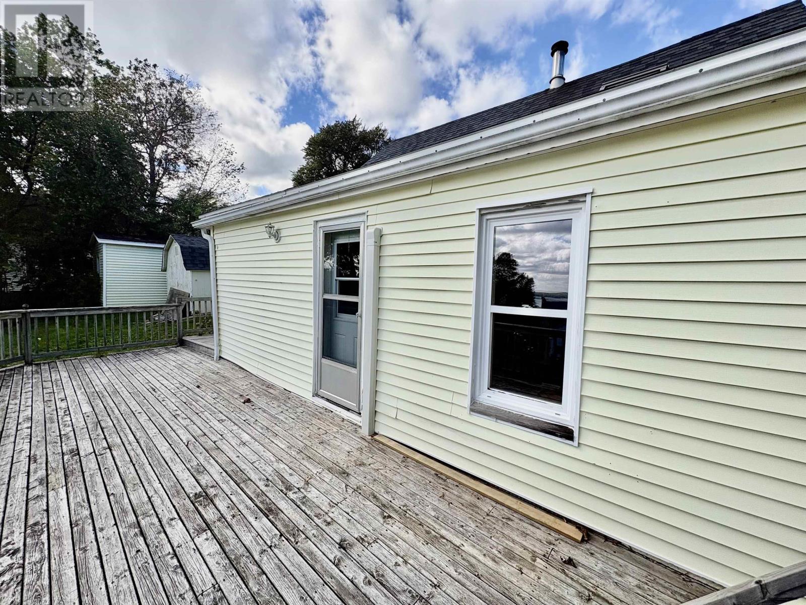 77 High Street Property Photo 17