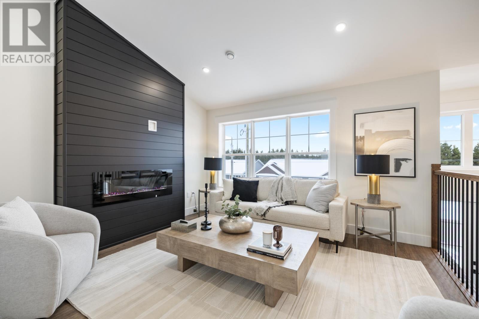 9 Worth Street Property Photo 5