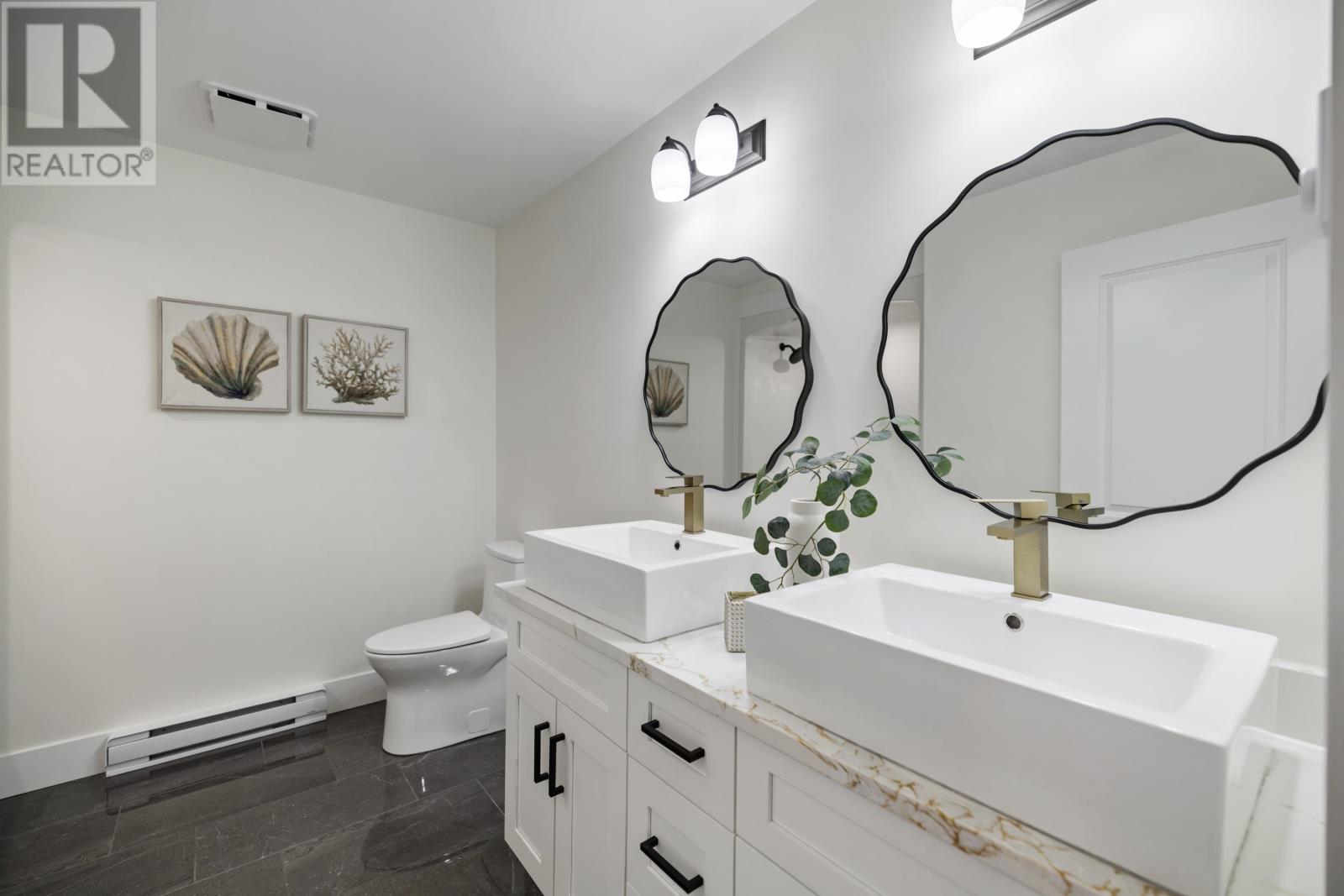 9 Worth Street Property Photo 14