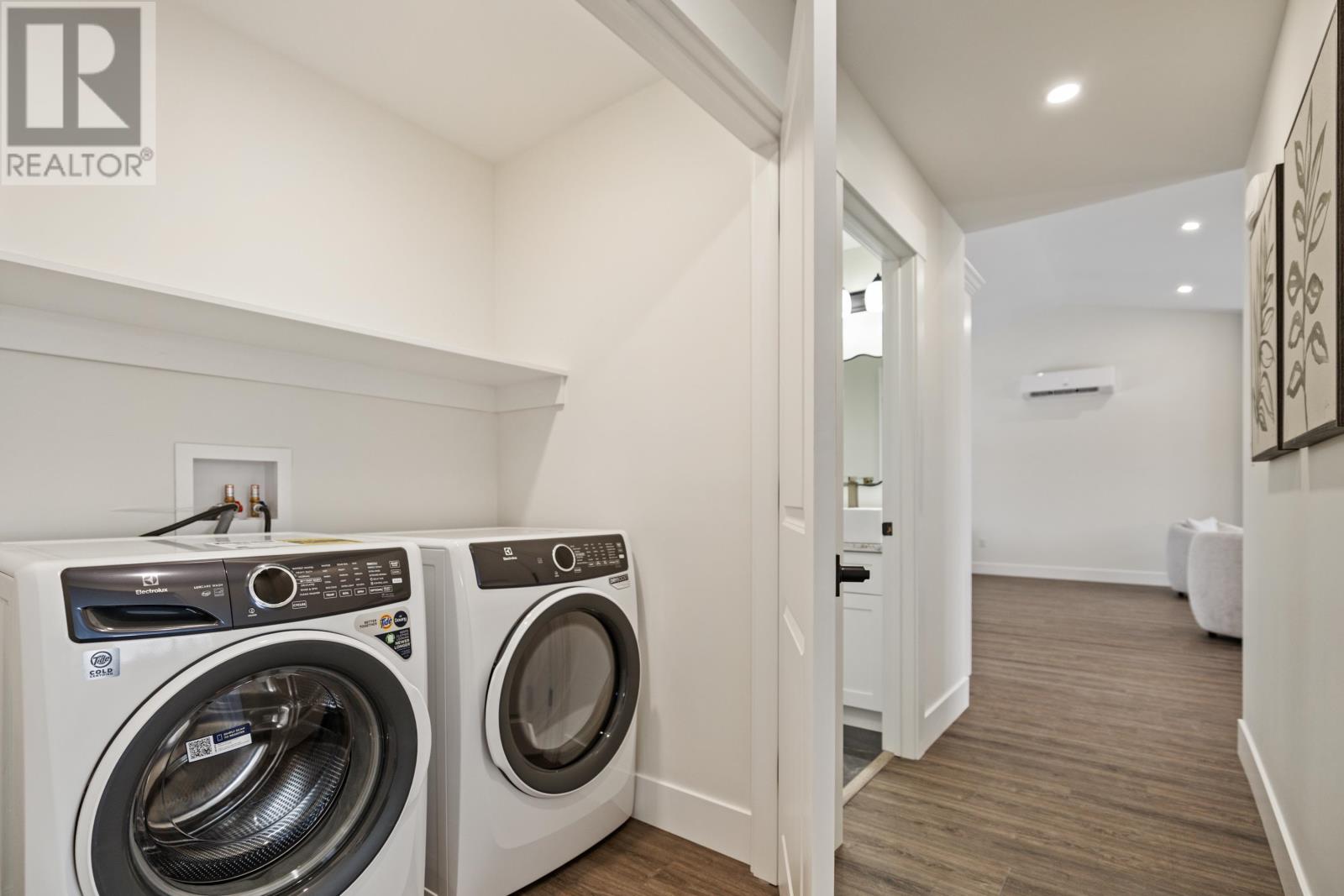 9 Worth Street Property Photo 24