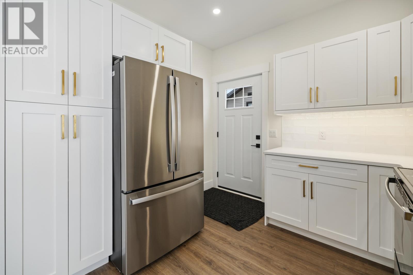 9 Worth Street Property Photo 29