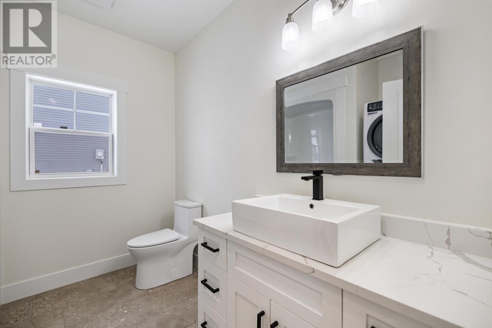 9 Worth Street Property Photo 31
