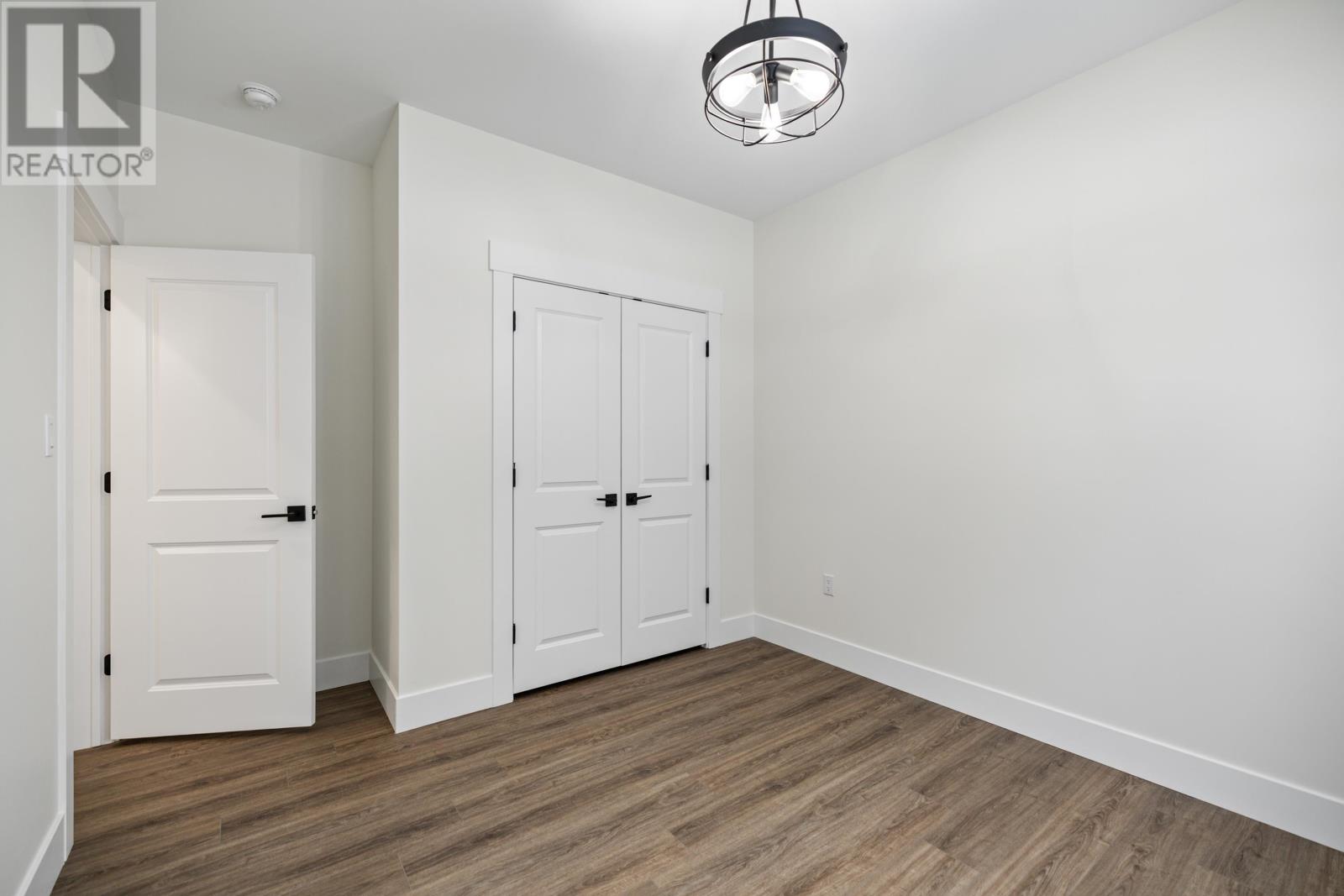 9 Worth Street Property Photo 34