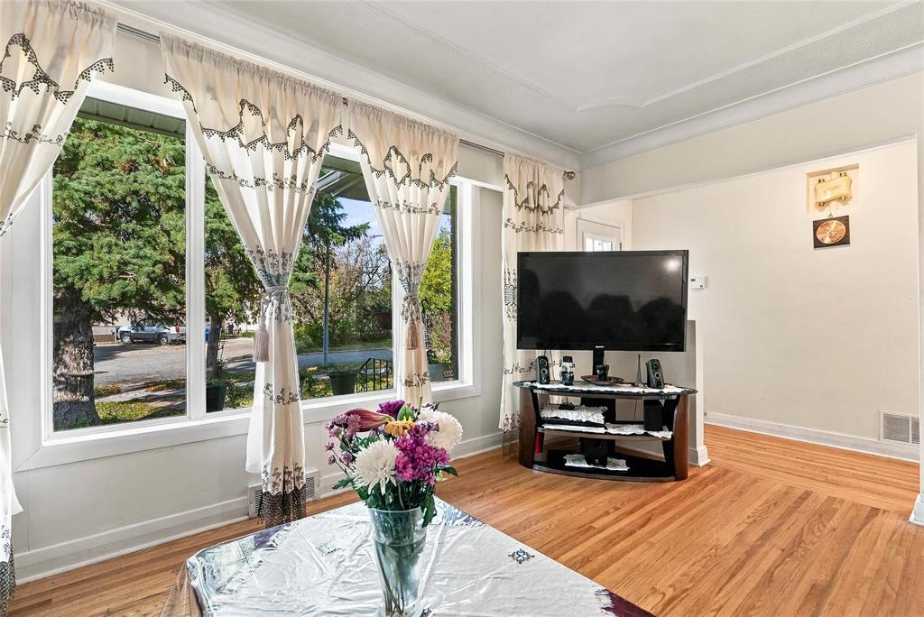 42 Champlain Street Property Photo 7