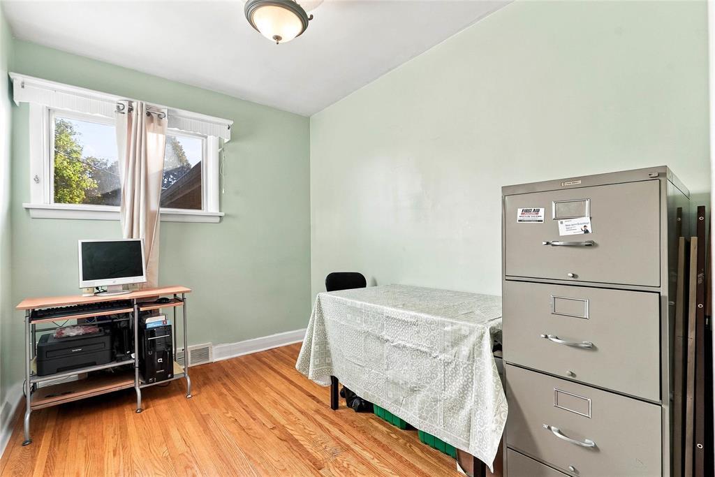 42 Champlain Street Property Photo 10