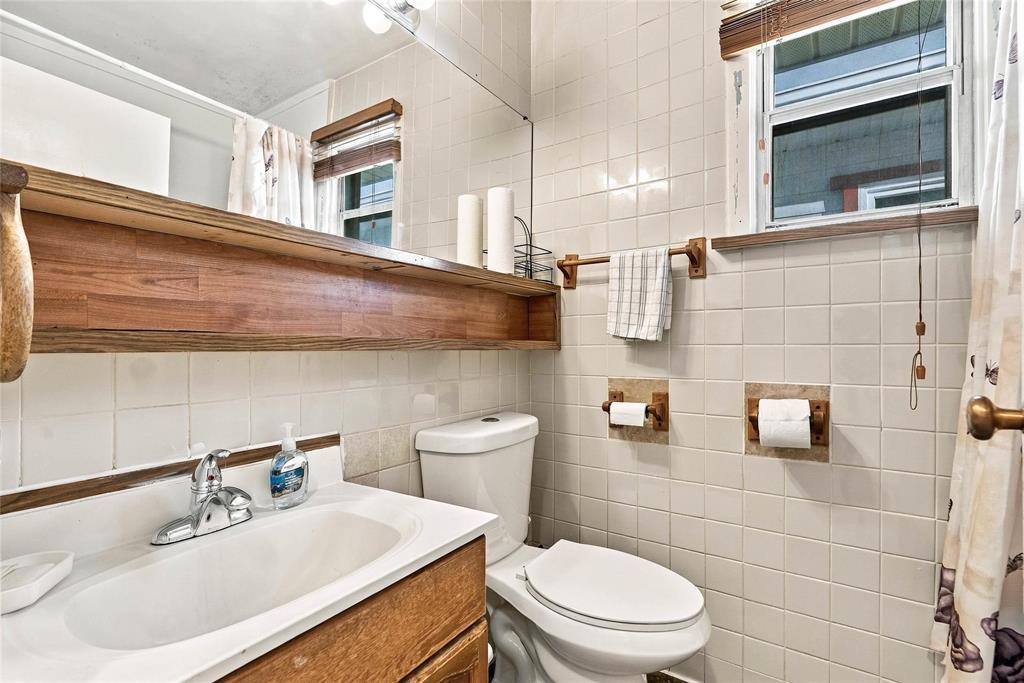 42 Champlain Street Property Photo 12