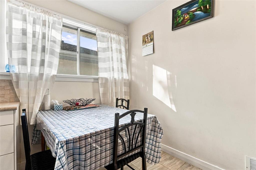 42 Champlain Street Property Photo 14