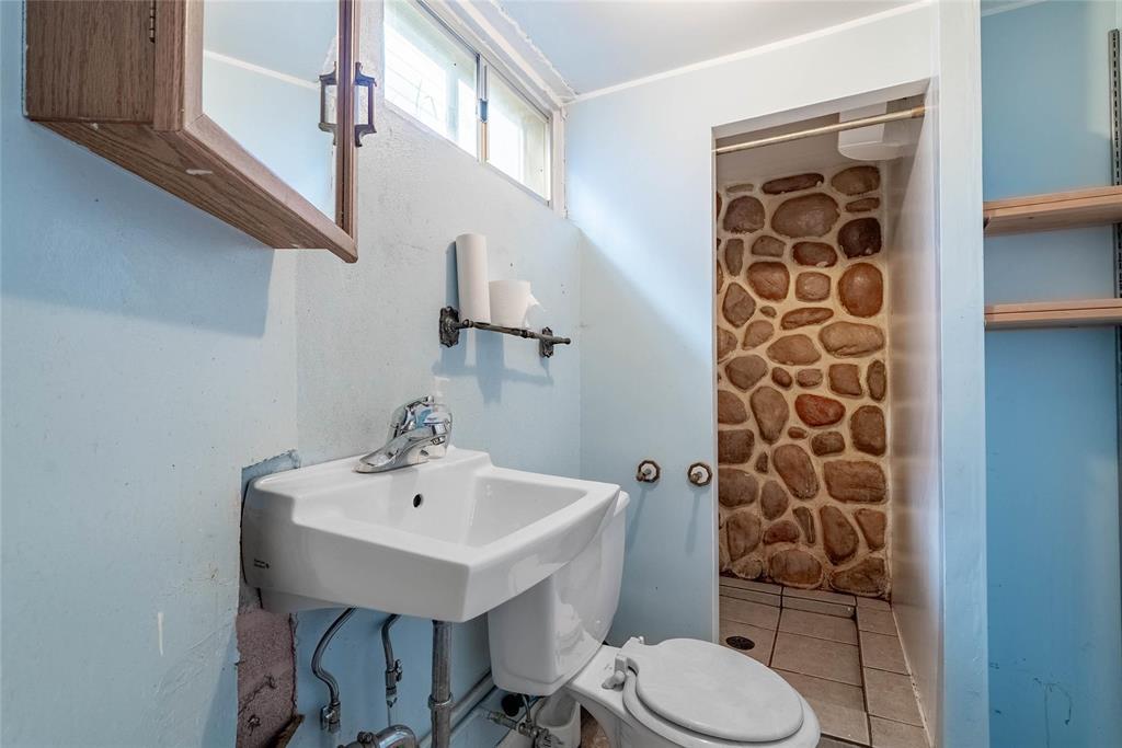 42 Champlain Street Property Photo 23