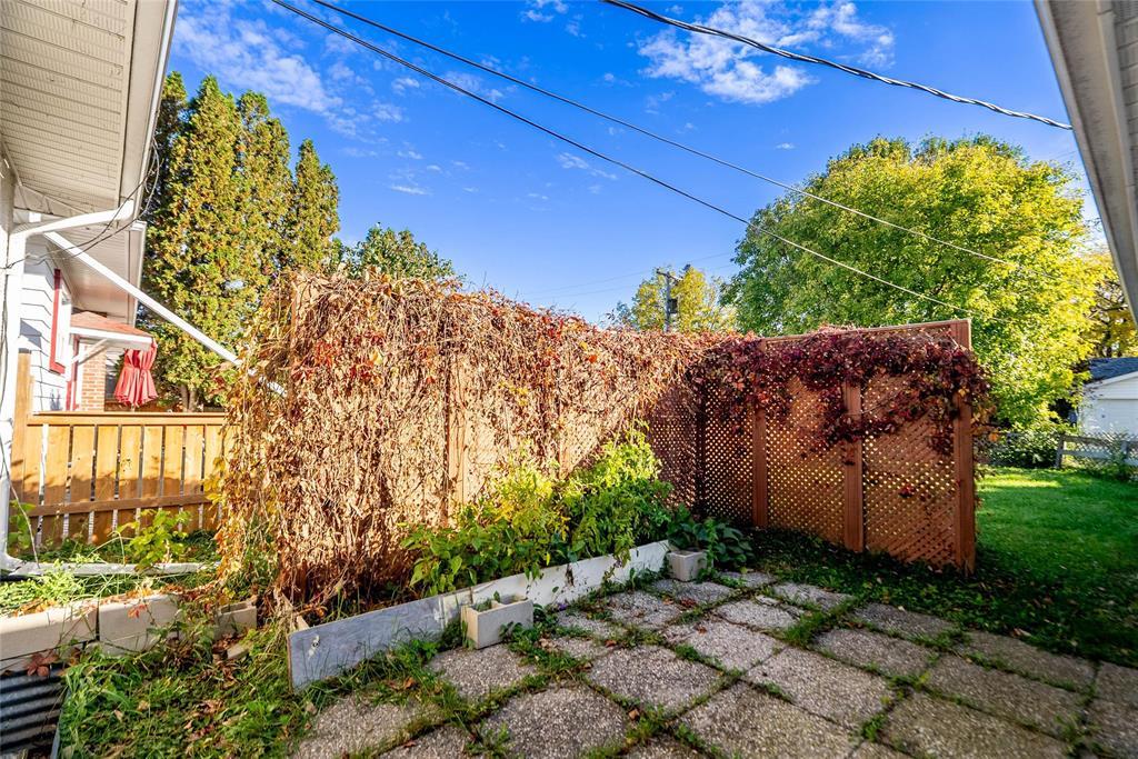 42 Champlain Street Property Photo 30