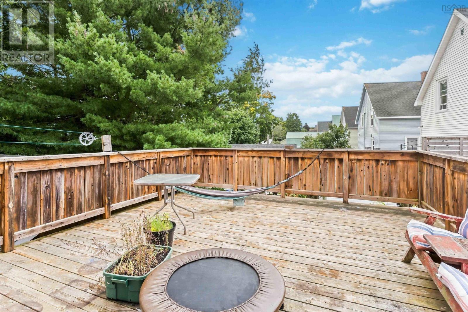 304 Granville Street Property Photo 17