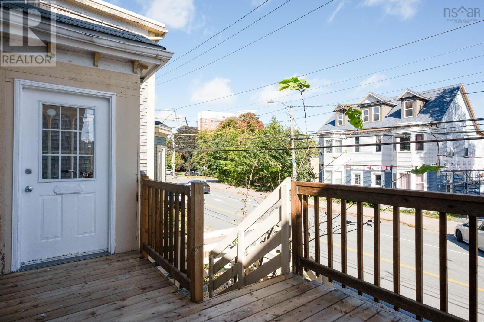 2542 Gottingen Street Property Photo 3