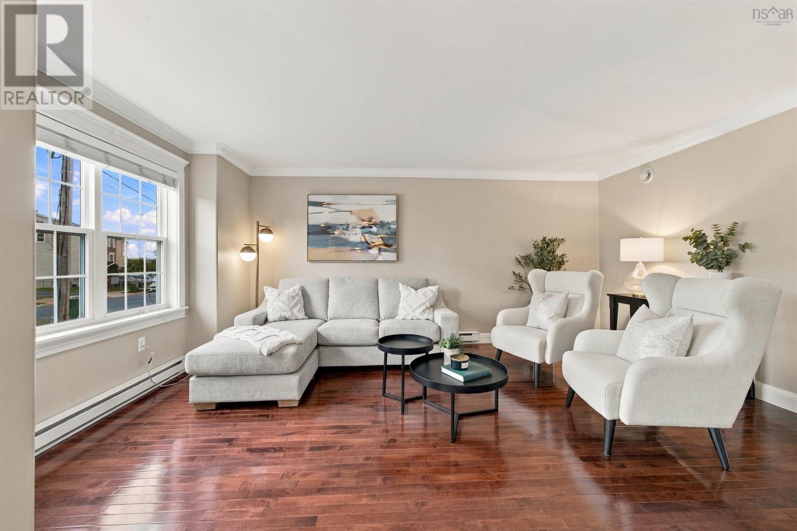 150 Transom Drive Property Photo 4