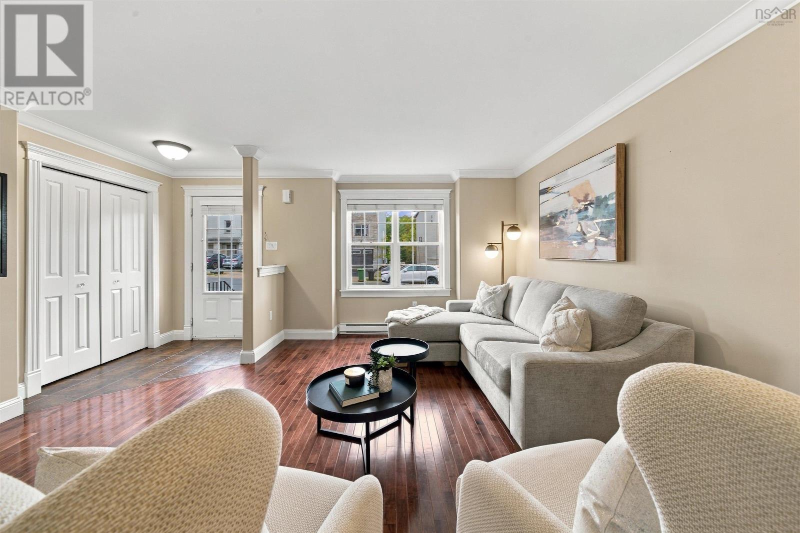 150 Transom Drive Property Photo 6