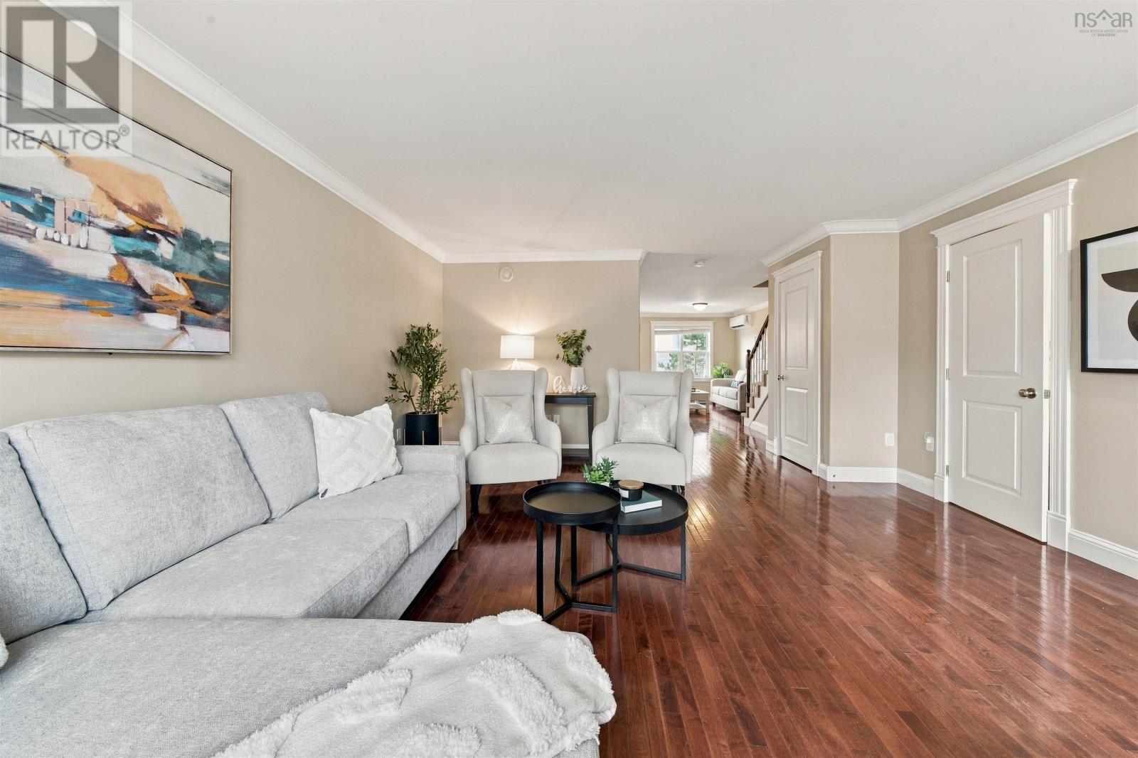 150 Transom Drive Property Photo 7